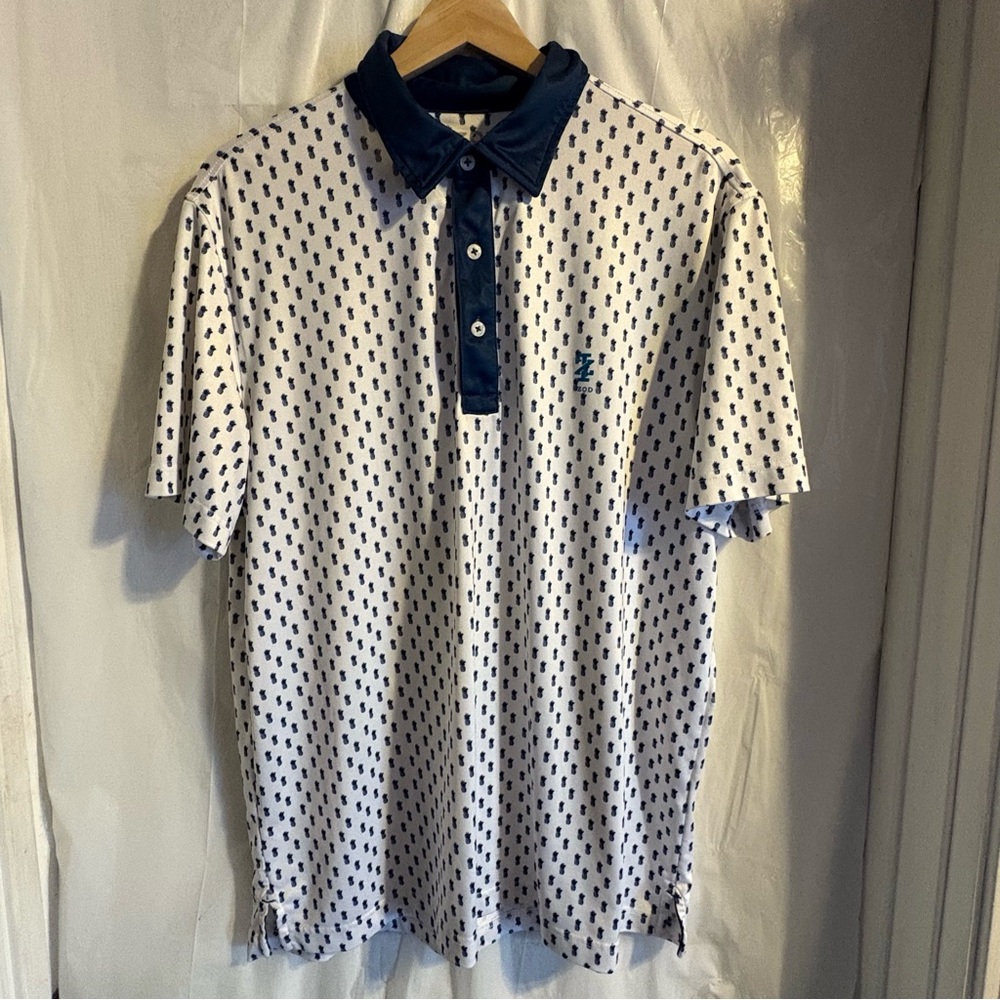 Izod‎ Golf Polo Performance Shirt Mens Medium Stretch Pineapples White Blue